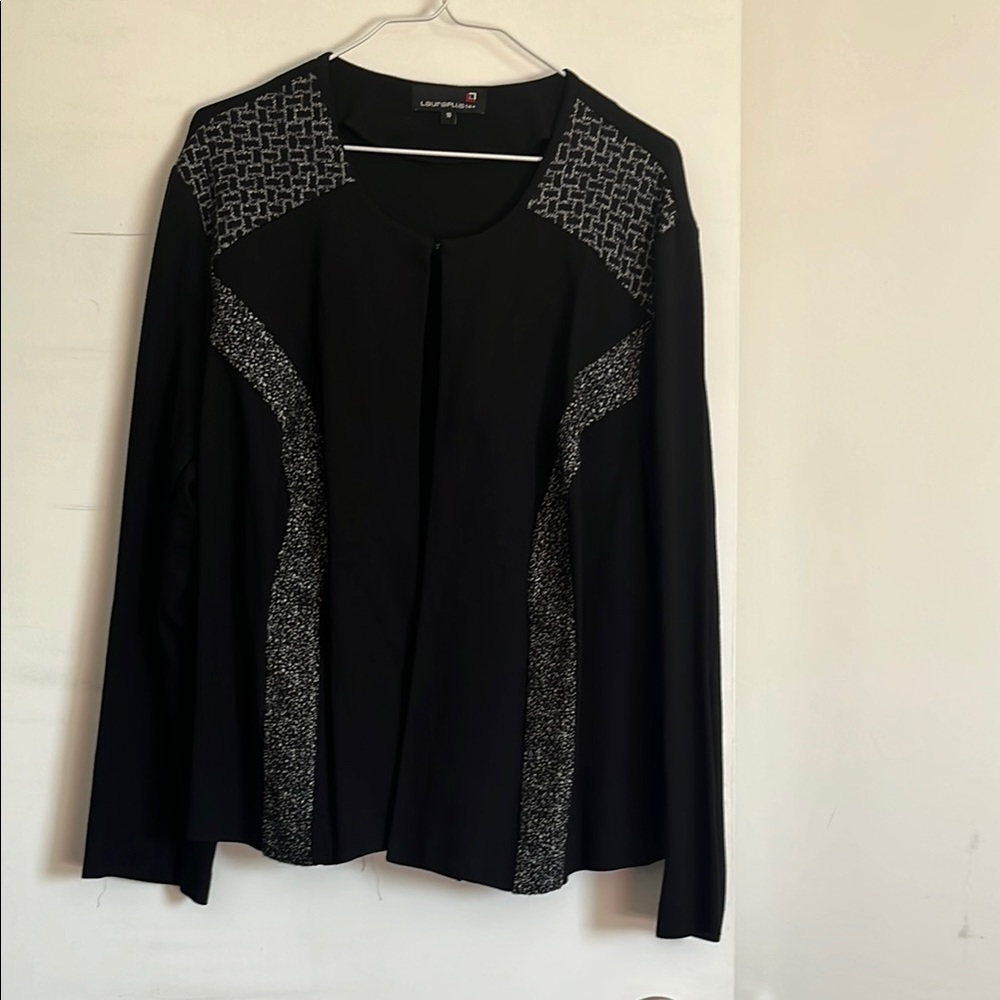 Women's Black Patterned Top